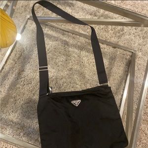 Authentic Prada Crossbody Bag 🍸🍸🍸